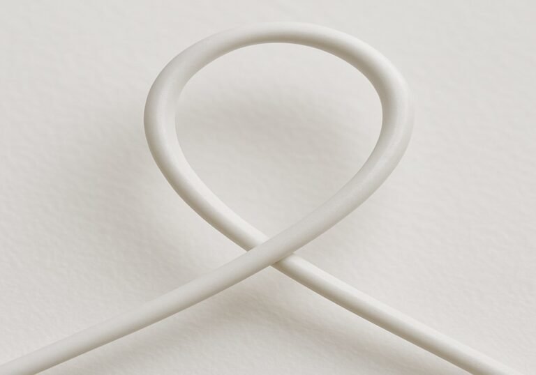 Flexible Cable Routing with Ultra-Thin Wire Construction 2
